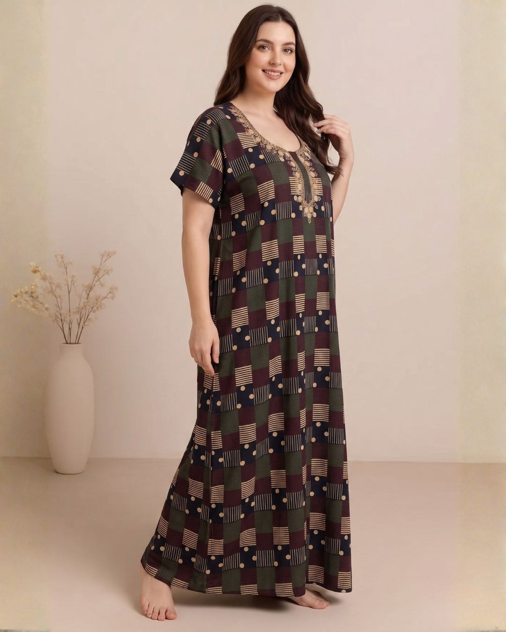 Style Hook Elegant Threadwork Nighty