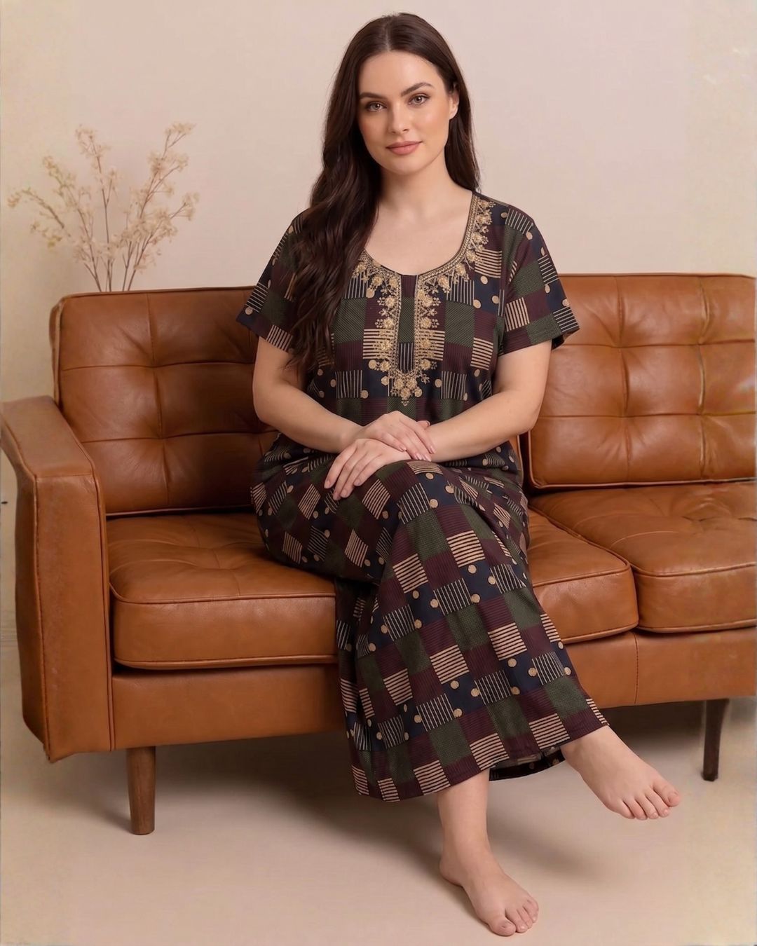 Style Hook Elegant Threadwork Nighty