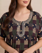 Style Hook Elegant Threadwork Nighty