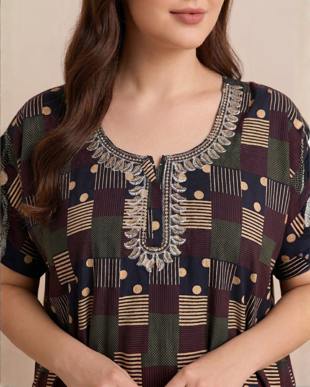 Style Hook Elegant Threadwork Nighty
